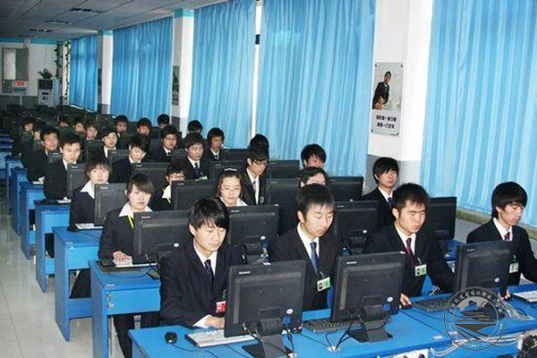 凯时k8官网，湖南电子商务专业学生未来就业情况分析